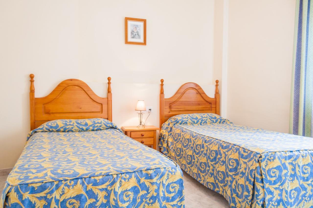 Apartamentos Nerja Medina Canovas Exteriör bild